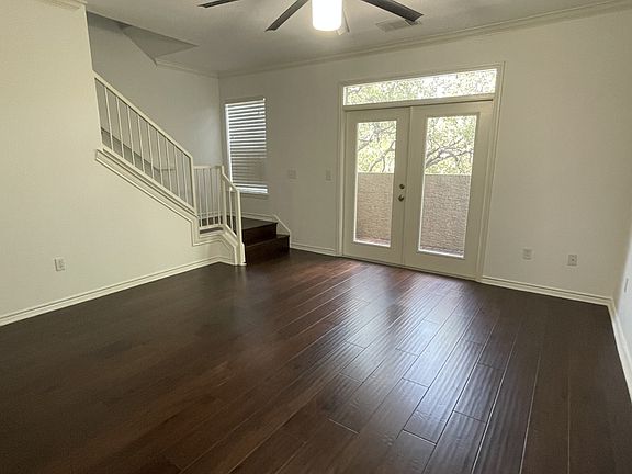2nd image of 510 Refugio St