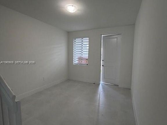 3rd image of 18943 SW 345th St