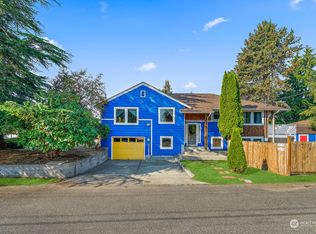 322 NE 115th St, Seattle, WA 98125