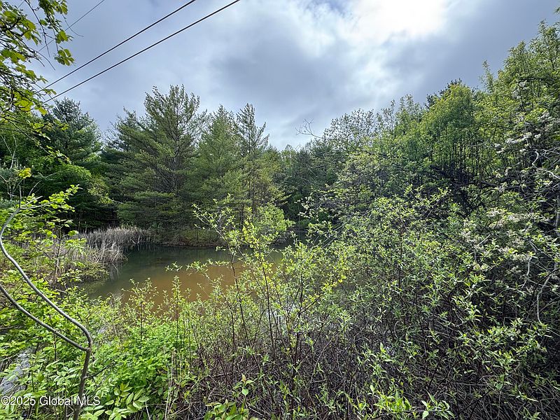 5th image of 441 Coolidge Hill Road