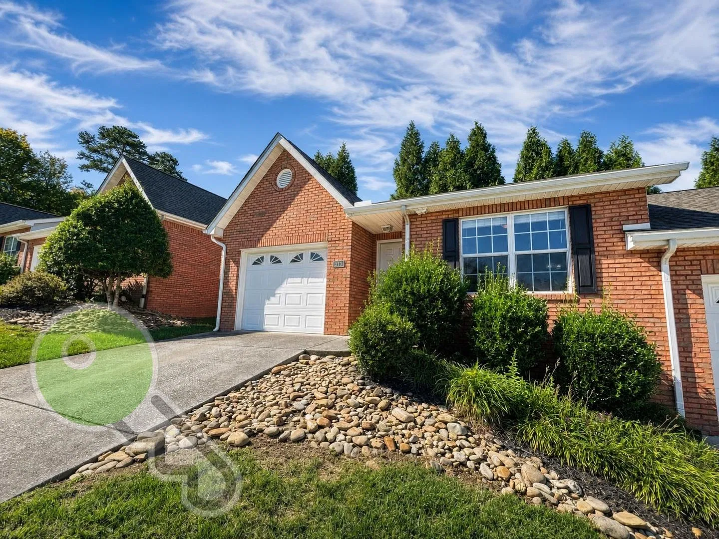 Quiet and easy access 2-bedroom / 2-bathroom home in East Knoxville — Photo 3