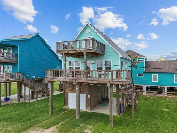 130 Beachcomber Ave, Surfside Beach, TX 77541