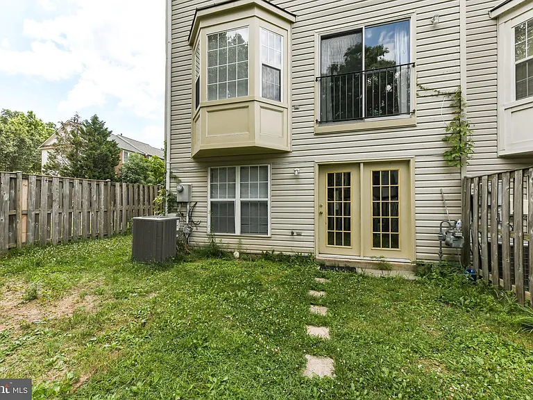 13100 Watchwood Ln — Photo 31