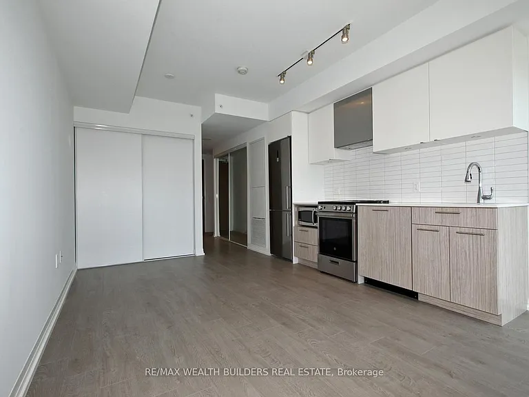 251 Jarvis St E #2107 — Photo 5