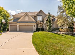 2413 NE Lake Bluff Ct, Lees Summit, MO 64086