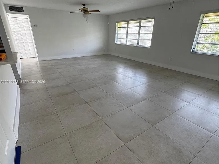5401 SW 77th Ct #206E — Photo 2