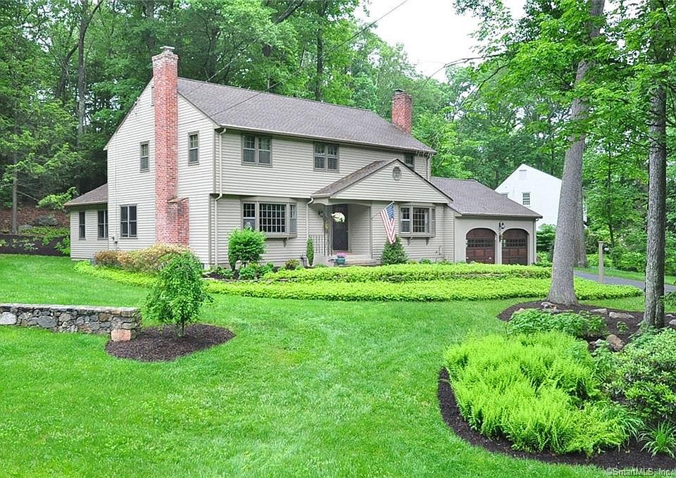 1st image of 111 Woodhaven Dr