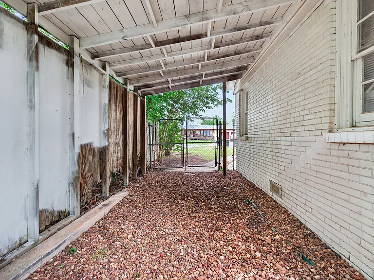 3208 N Roff Ave — Photo 32
