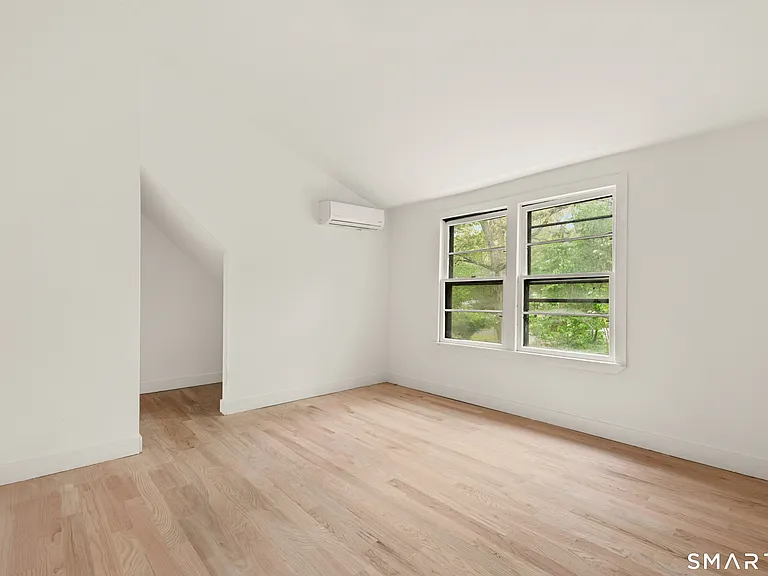 1335 Wolf Hill Rd #2 — Photo 16