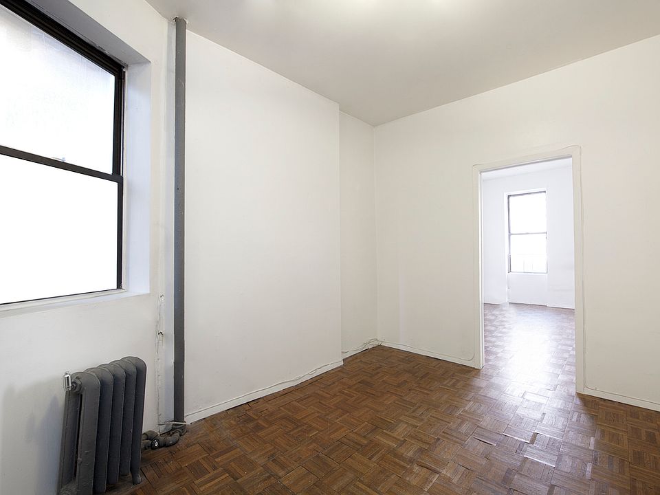 2nd image of 304 W 21st St APT 2B