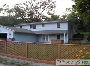 30135 Woodlawn Dr, Burlington, WI