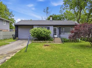 1112 Spruce St, Lake In The Hills, IL 60156