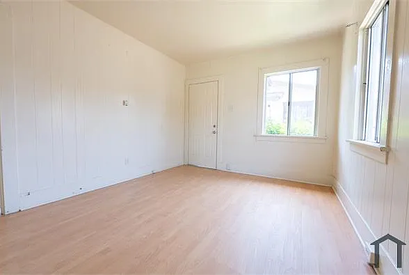 720 King Ave — Photo 14
