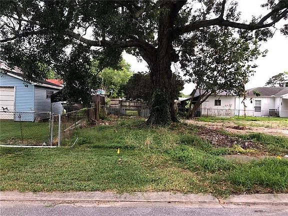 4th image of 941 Franklin Ave
