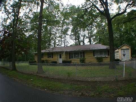 1st image of 20 Roosevelt Blvd