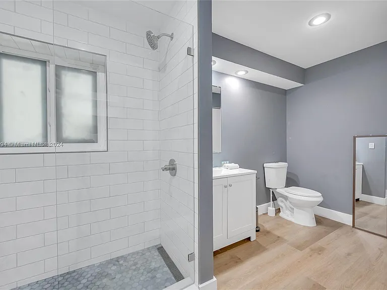 630 NE 117th St — Photo 45