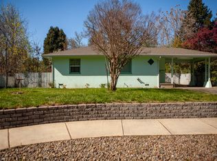 526 NW Savage St, Grants Pass, OR 97526