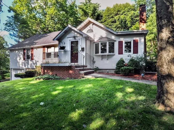 41 King Oak Ter, Weymouth, MA 02189