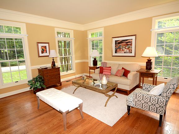 3rd image of 8935 Ellenwood Ln