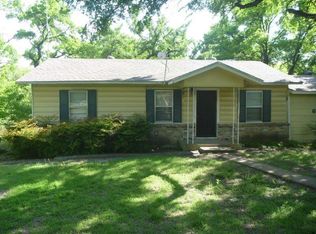 640 Spinner Rd, Desoto, TX 75115