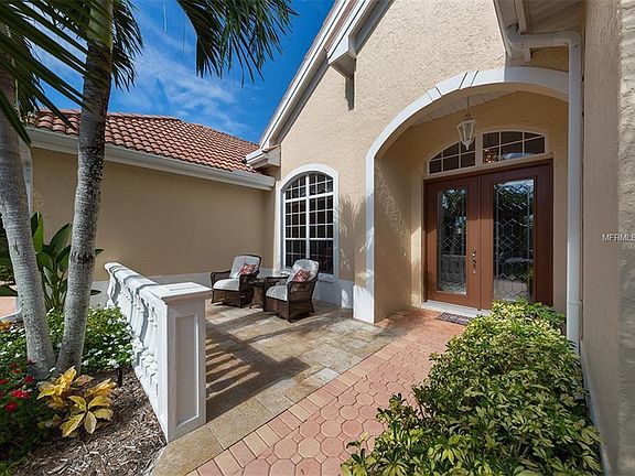 3rd image of 303 Stone Briar Creek Dr