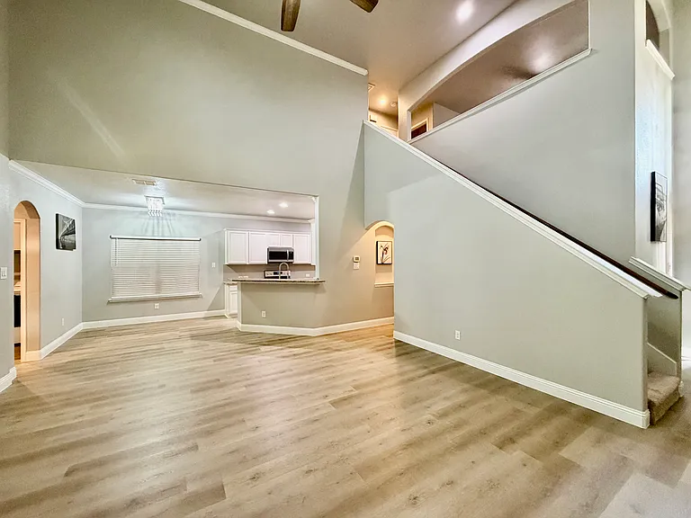 9220 Stewart St — Photo 5