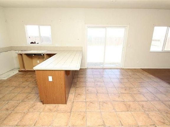 4th image of 2621 Jubilee Dr