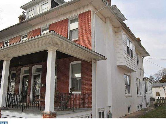 4th image of 713 Noble St