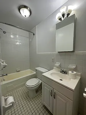 Rented by Waverly Realty Associates | media 7