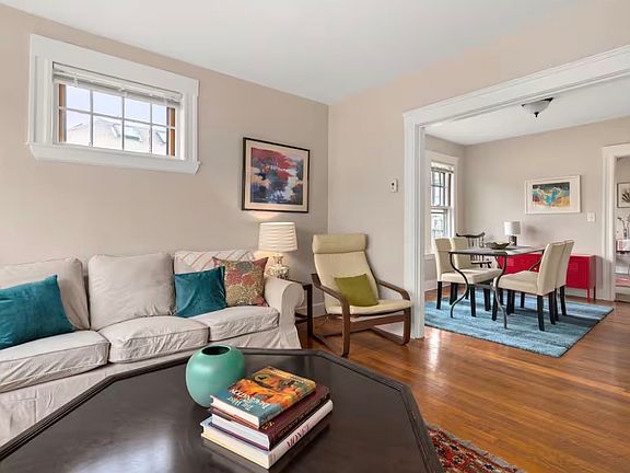 4th image of 258 Roslindale Ave