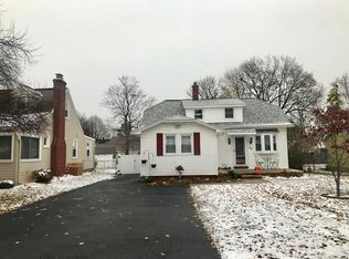 30 Desmond Rd, Rochester, NY 14616