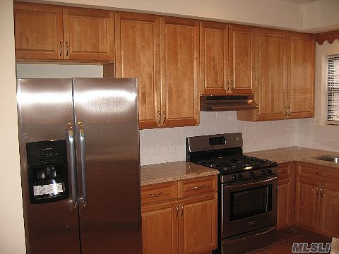 5th image of 48-21 59th St