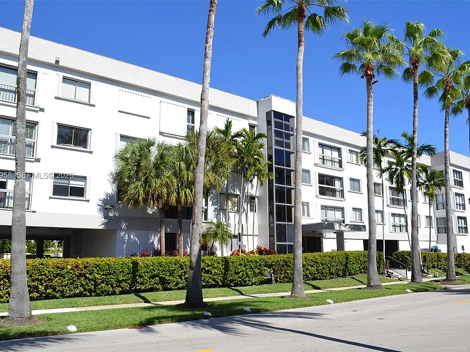 255 Galen Dr #4F