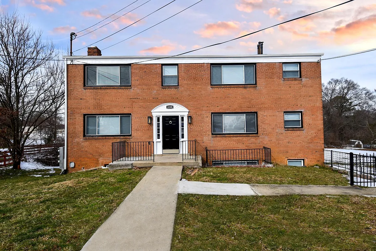 Building Photo - 8208 Bellefonte Ln #3