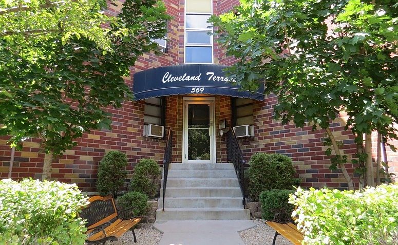 1st image of 569 Cleveland Ave S APT 2