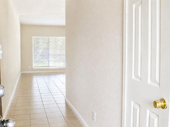 3rd image of 19307 Lazy Valley Dr