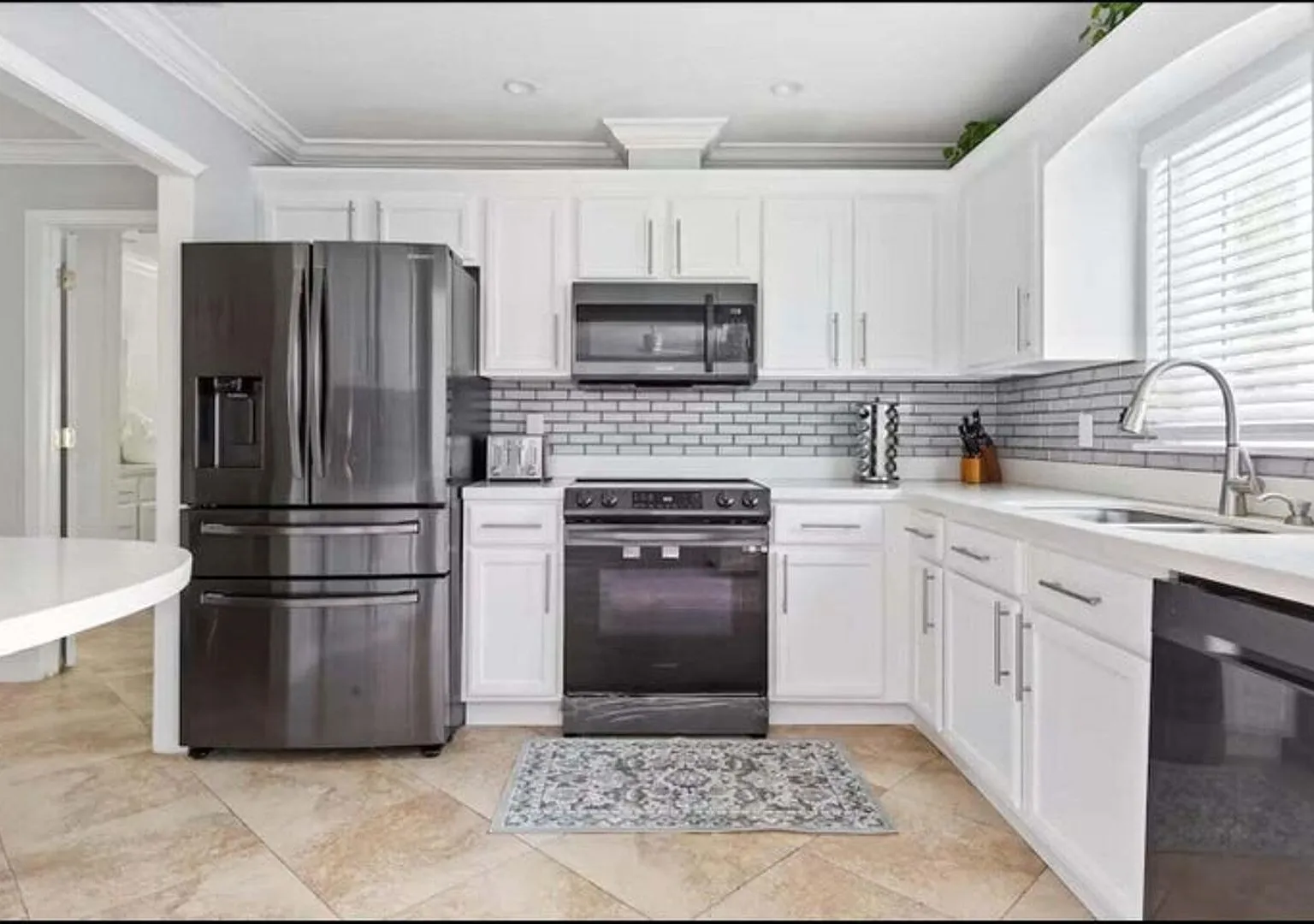 337 Balsam St, Palm Beach Gardens, FL 33410 — Photo 2