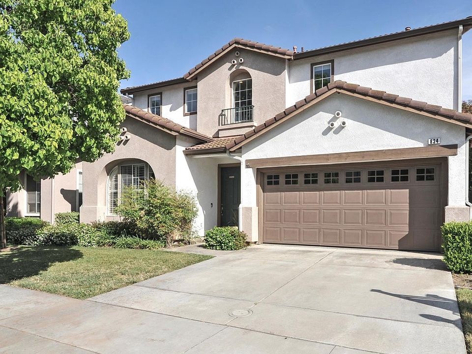 1st image of 834 Romani Ct