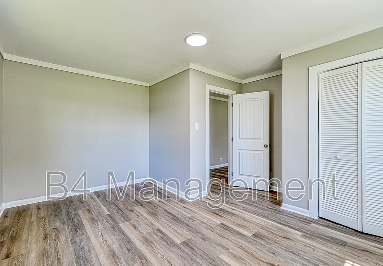151 Church St — Photo 12