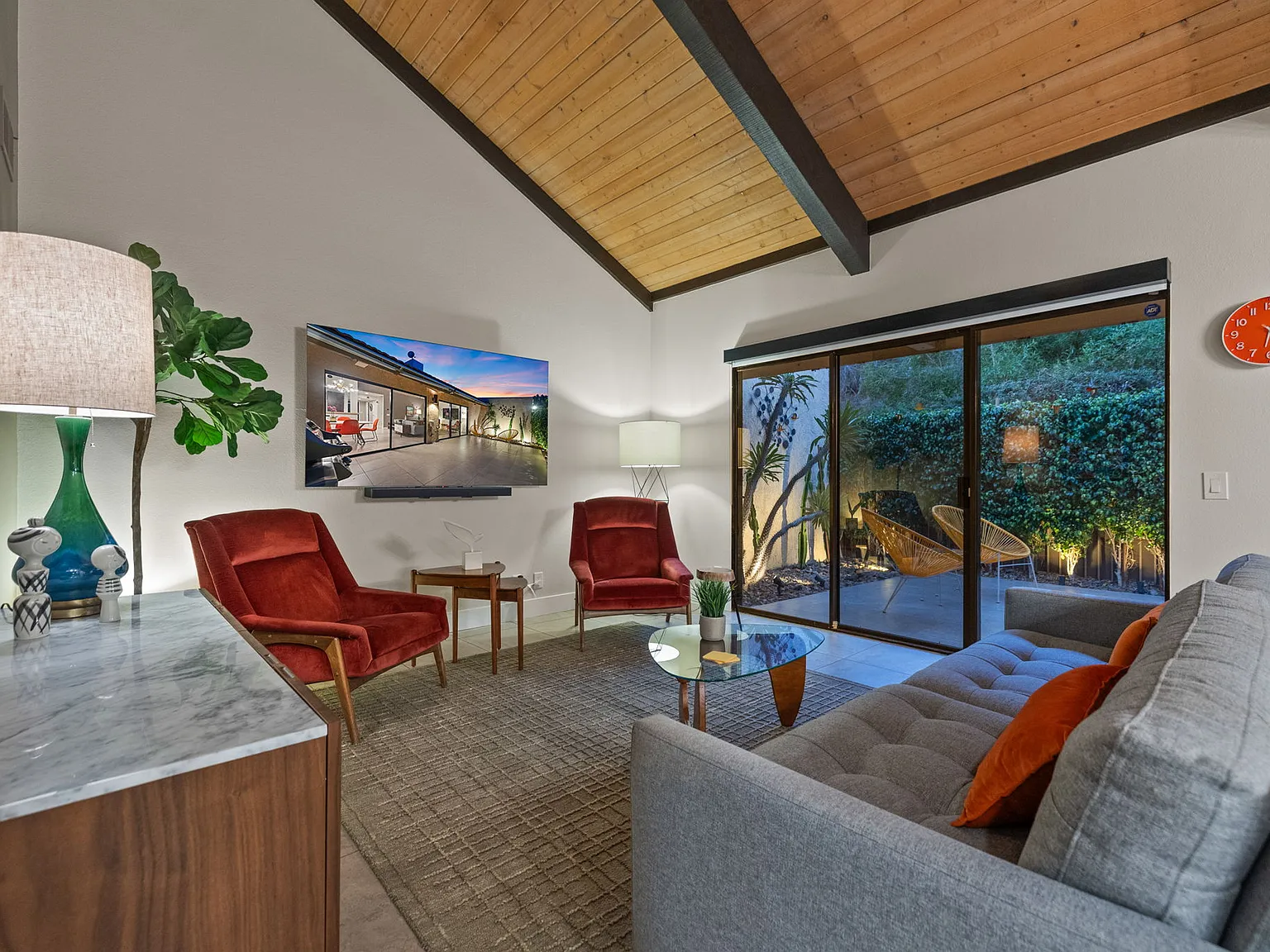 3 bed, 1570 sqft, $3,000 — Photo 3