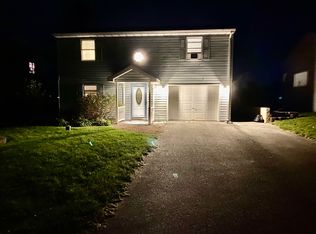 21 Antler Ln, New Oxford, PA 17350