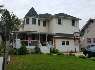 9391 Alton St, Philadelphia, PA 19115