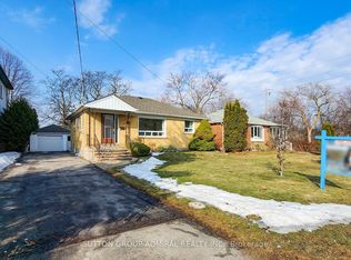 50 Altamont Rd, Toronto, ON M2M1S7