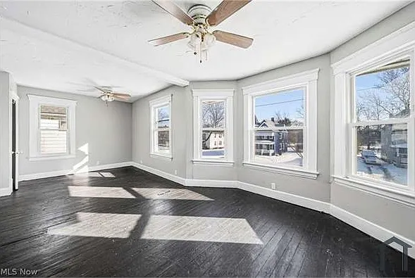 5 bed, 1700 sqft, $2,100 — Photo 2