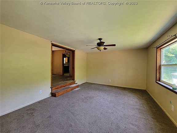 3rd image of 288 Campbells Creek Dr