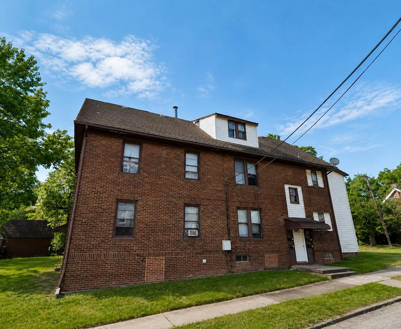 1655 Ohio Ave - 2 — Photo 4