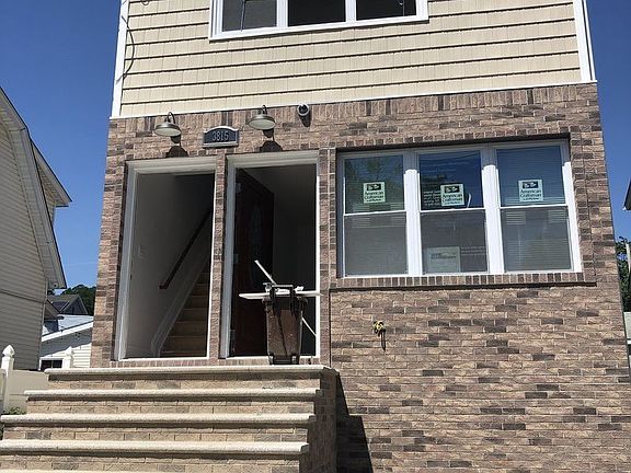 2nd image of 3818 Harper Ave