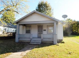 1628 W Nichols St, Springfield, MO 65802