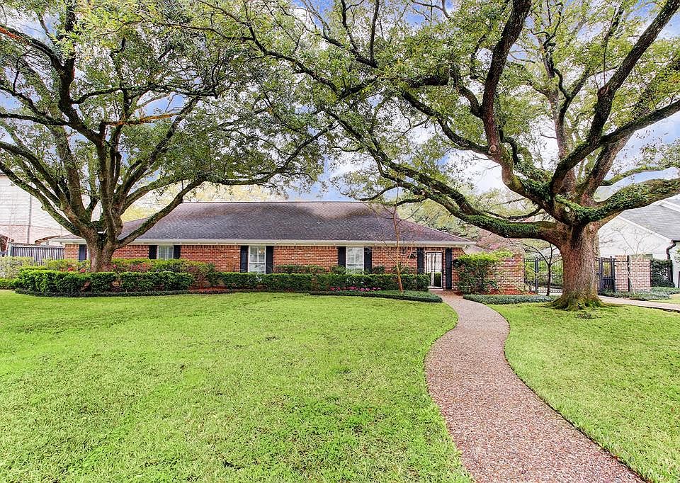 2nd image of 5979 Riverview Way