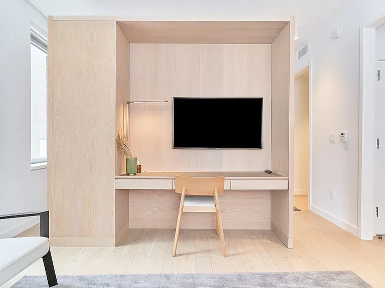 84 William St #909 — Photo 5